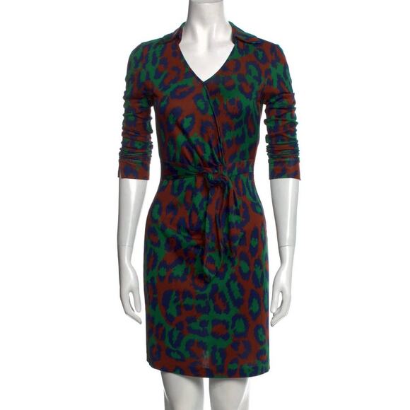 DIANE VON FURSTENBERG Savannah Leopard-Print Wrap Dress Silk Size US 2 Women's - Picture 4 of 8